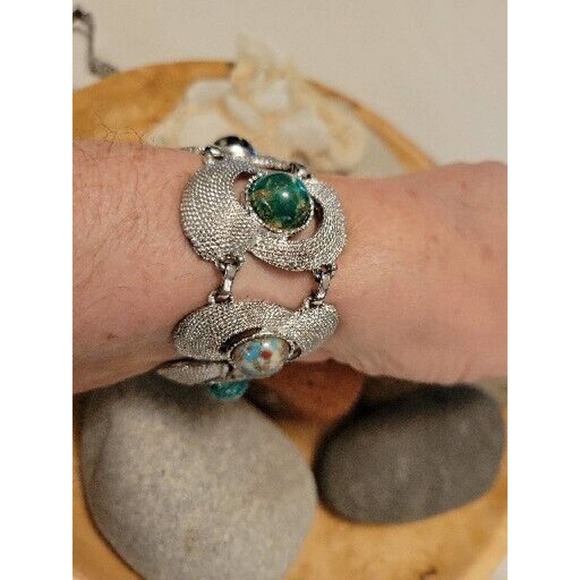 Sarah Coventry Vintage Chunky Lucite Cobachon Cuff Bracelet - Picture 11 of 11